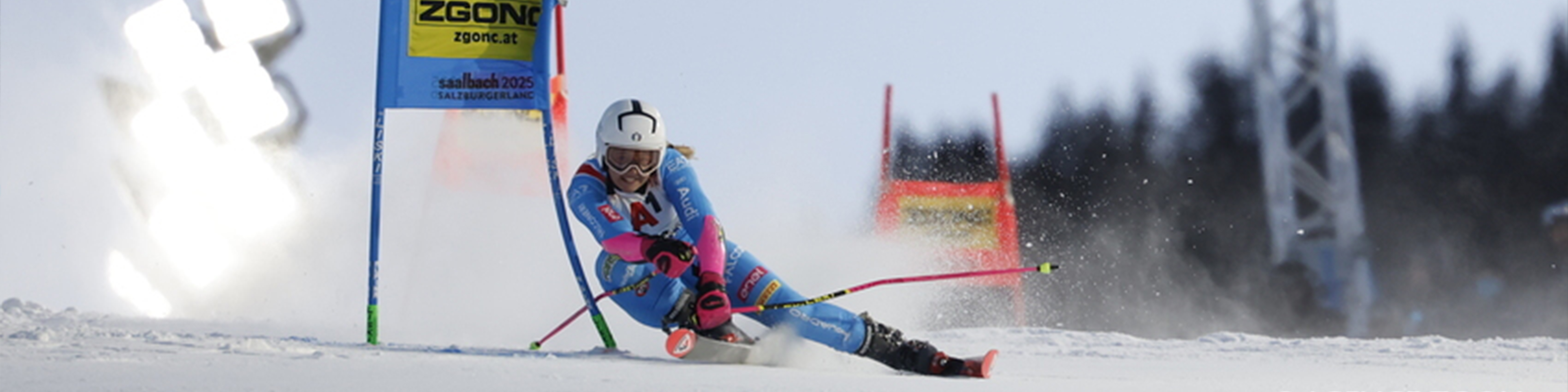 Giorgia collomb skiing in competition 